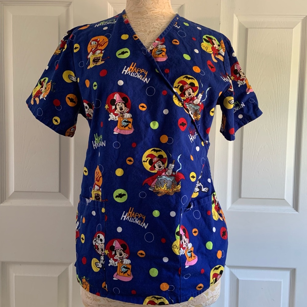 Disney Happy Halloween Minnie Mickey Mouse Pumpkins Bats Cotton Nurse Scrub Top - Picture 1 of 9